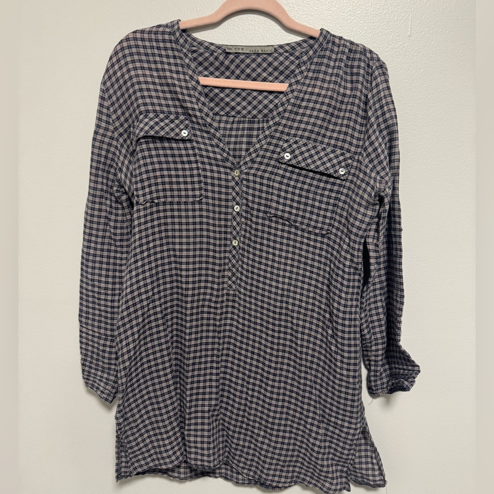 Zara Basic V-neck Buttoned Flannel